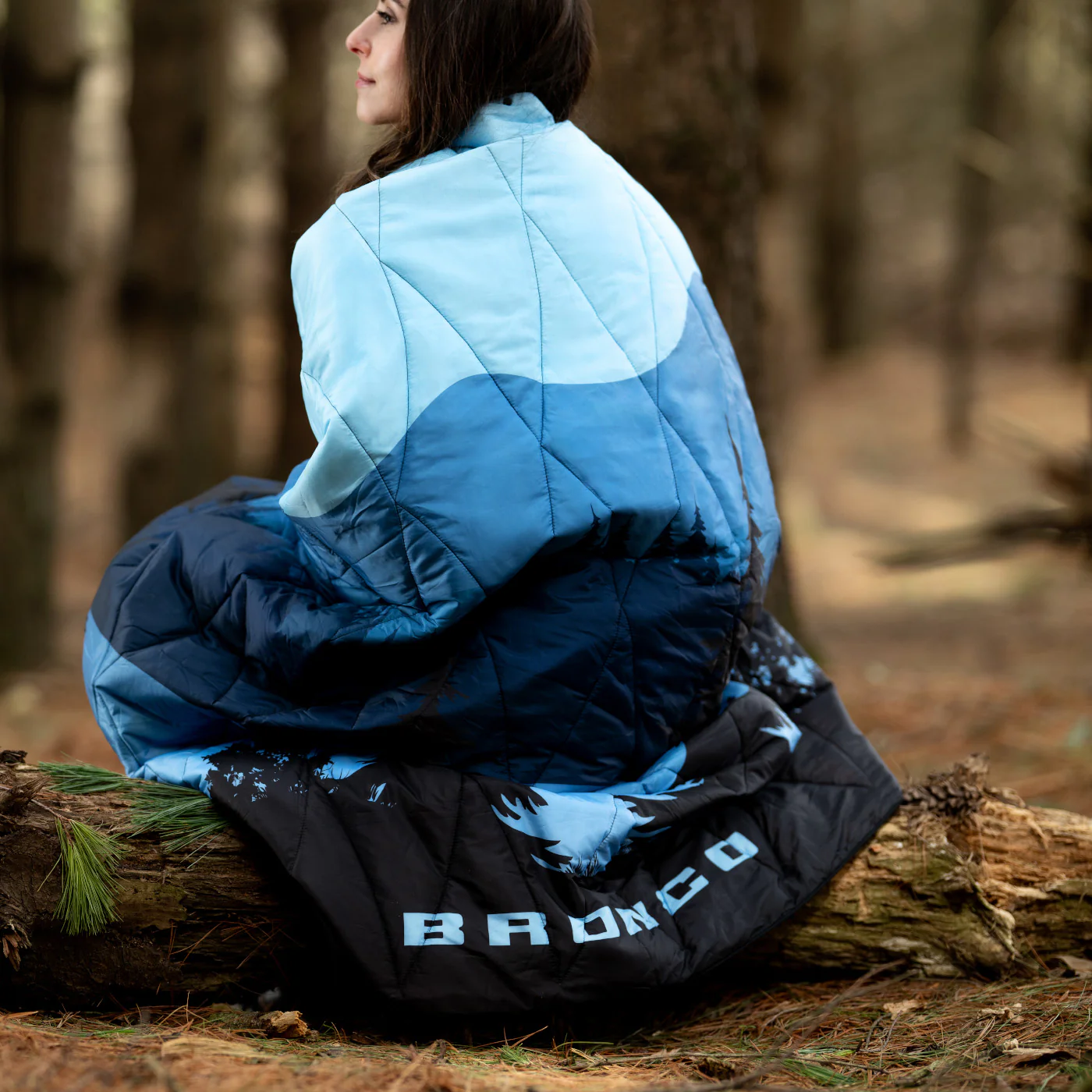 Ford Bronco Nomadix Puffer Blanket - Image 4