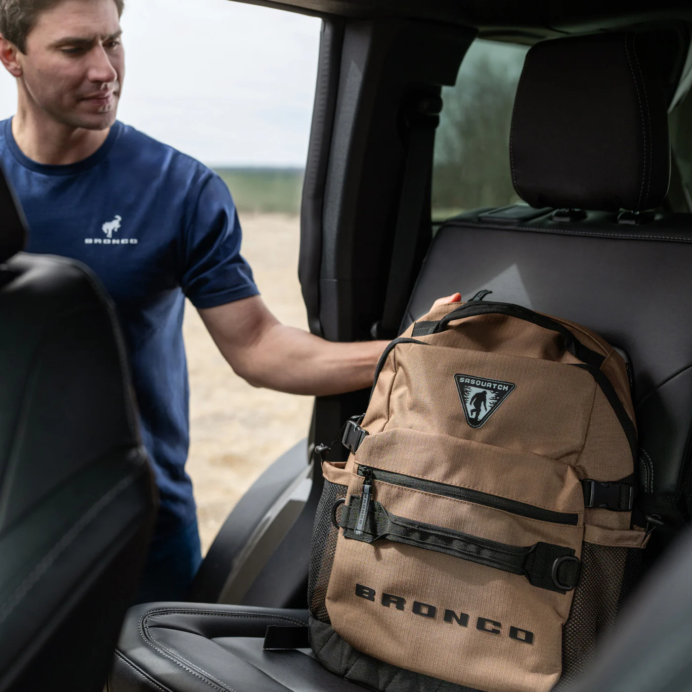 Ford Bronco Sasquatch Ripstop Smart Backpack - Image 2